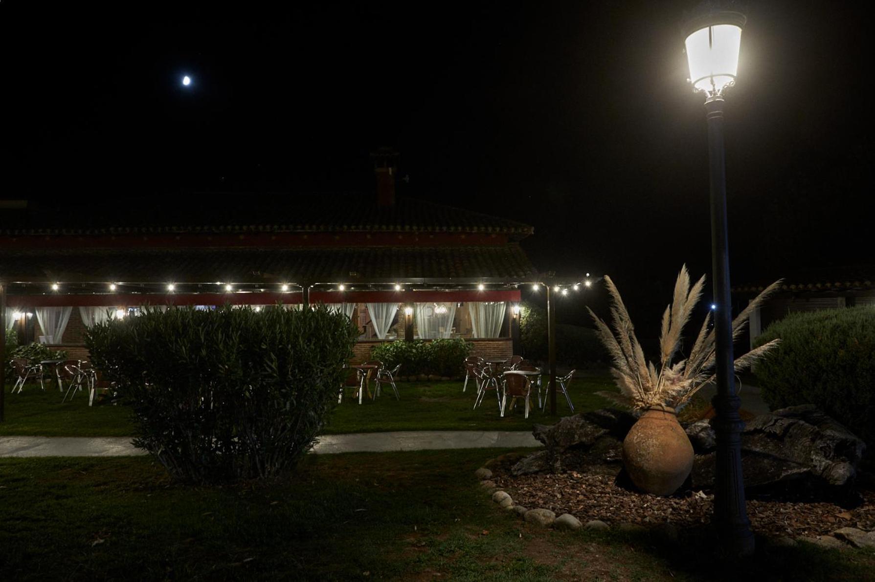 Hotel El Mirlo Blanco Candeleda Extérieur photo